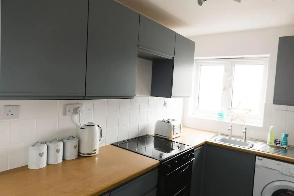 Contractors - Central Cleethorpes